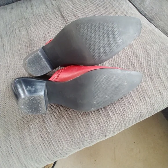 Coldwater Creek Red Leather Mules - Picture 5 of 7